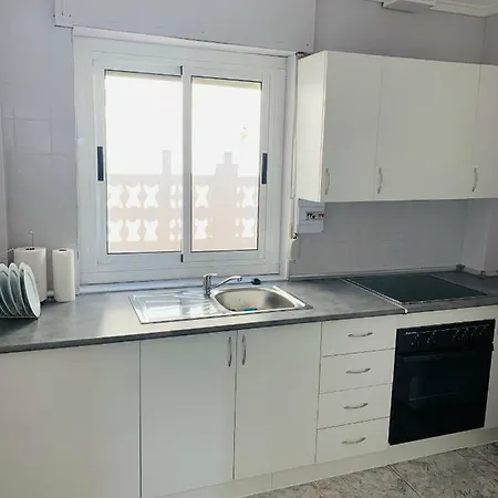 First Sealine Lo Ferri Apartment